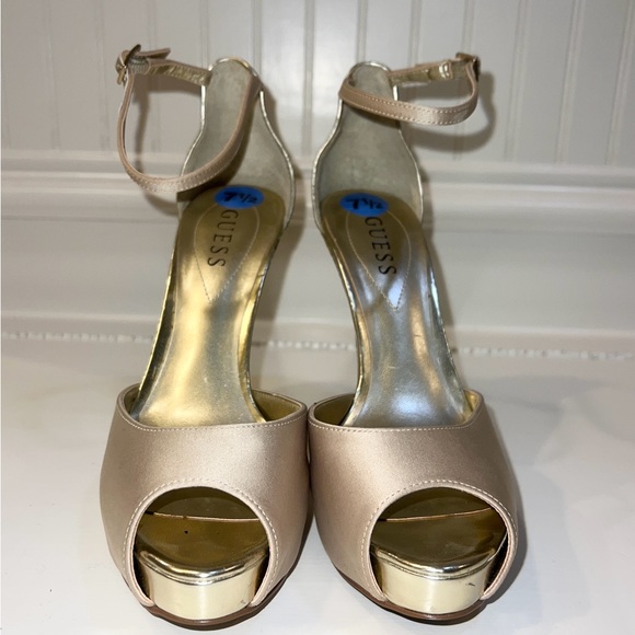 Guess Heels - Picture 2 of 10